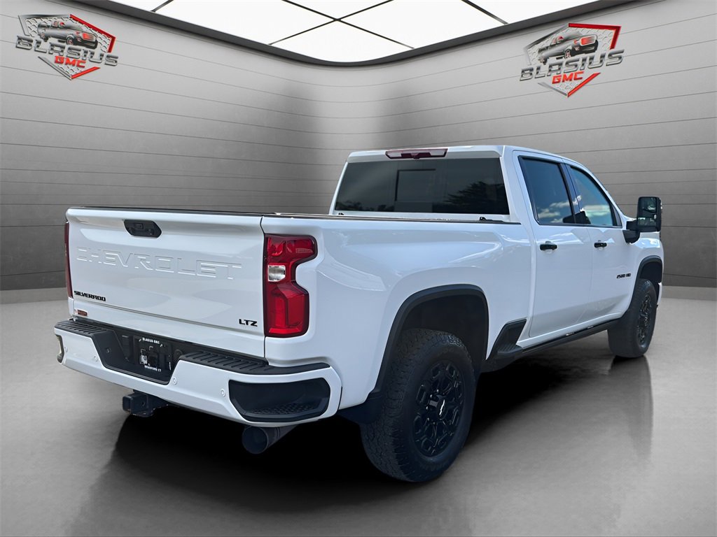2024 Chevrolet Silverado 2500HD LTZ photo 5