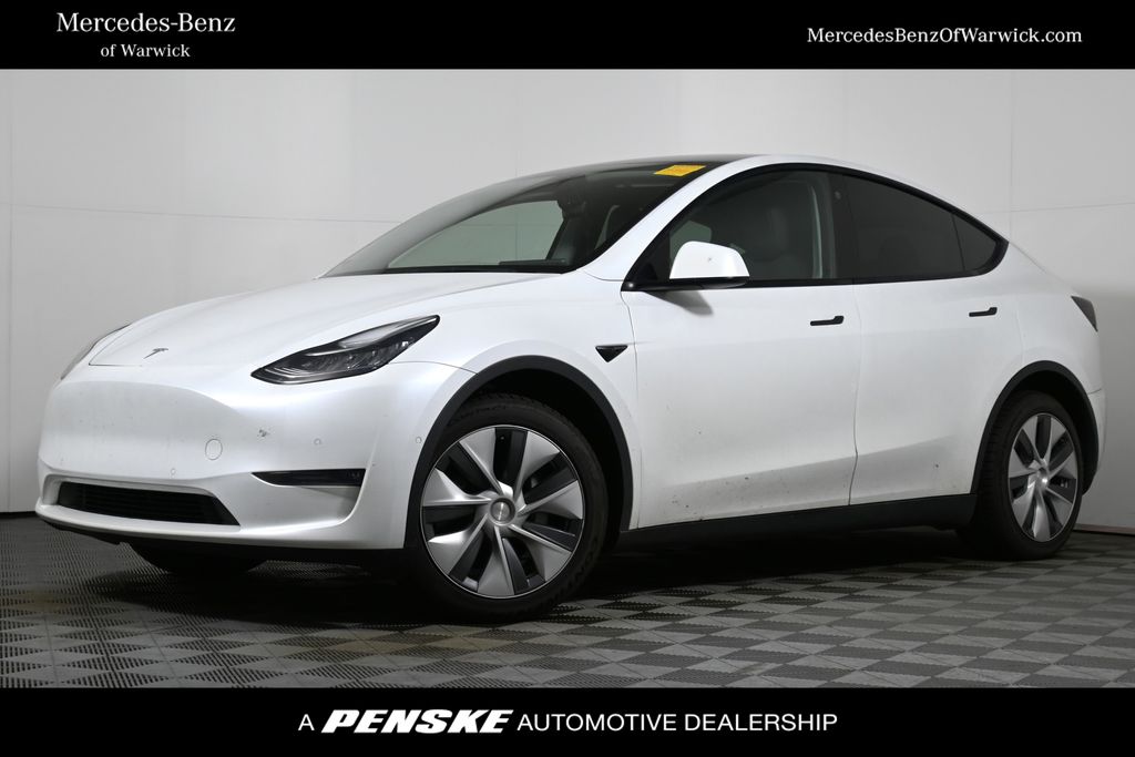 2022 Tesla Model Y Long Range's photo