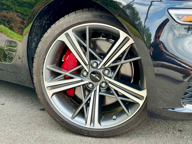 2025 Genesis G70 3.3T Sport Advanced photo 5