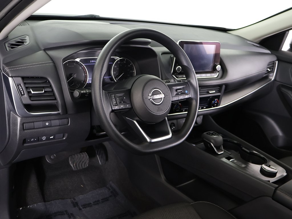 2024 Nissan Rogue SV photo 23