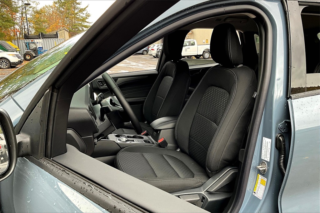 2025 Ford Escape Active photo 4