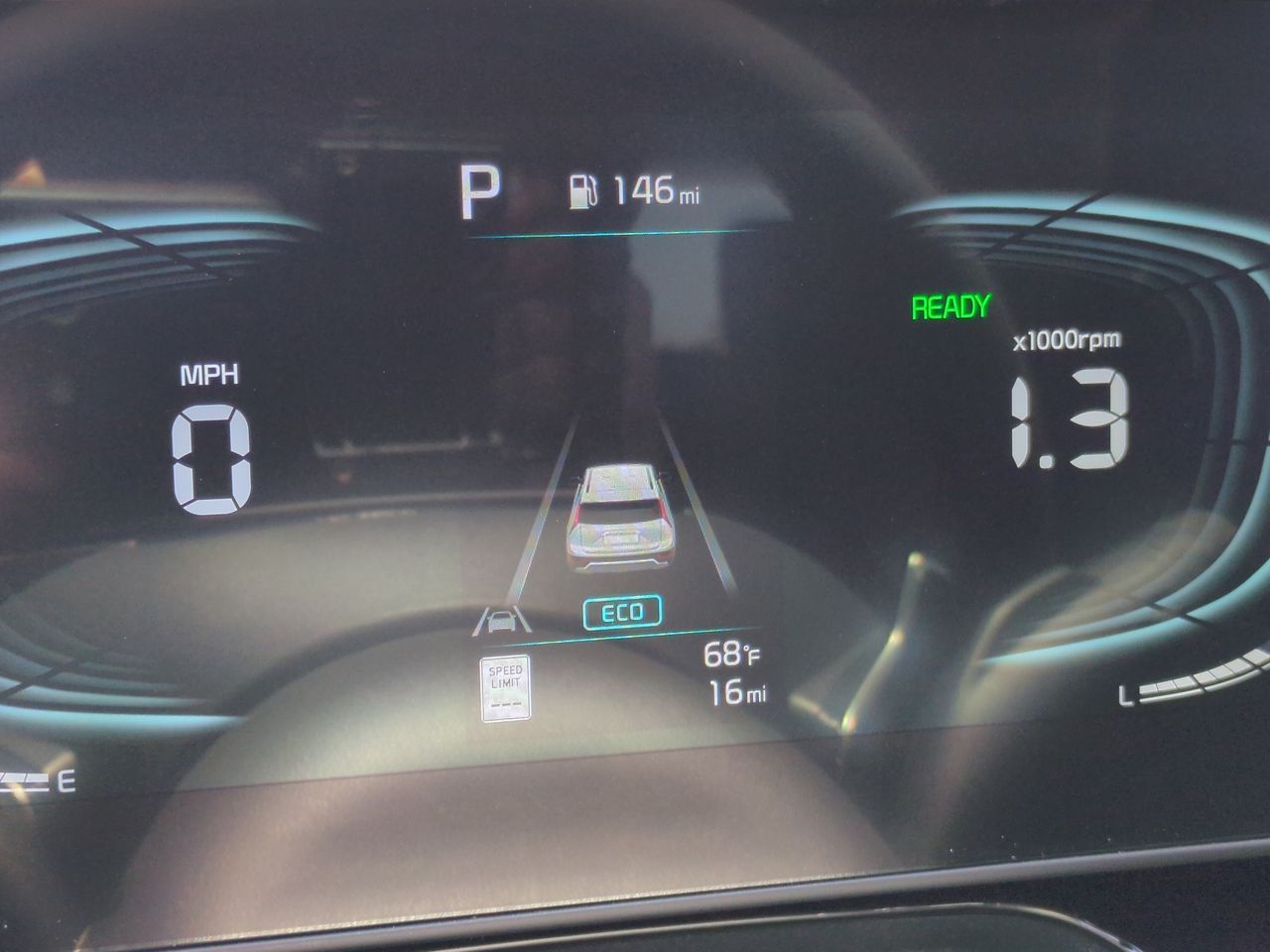 2025 Kia Niro EX Touring photo 11