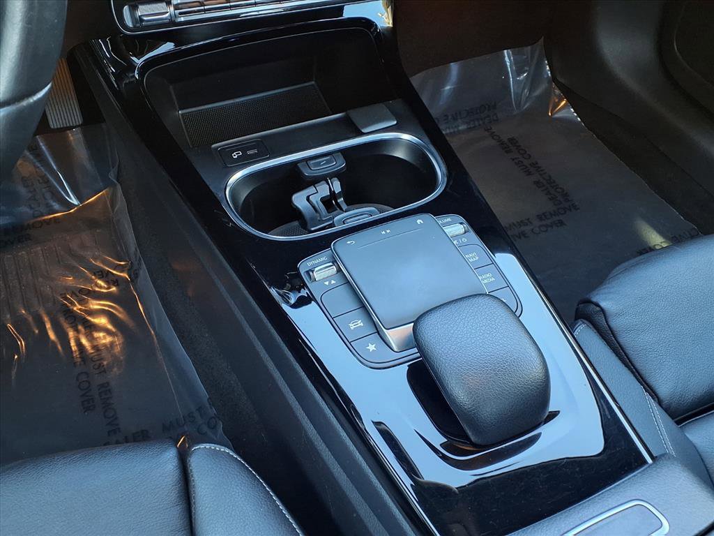 2021 Mercedes Benz A 220 photo 4