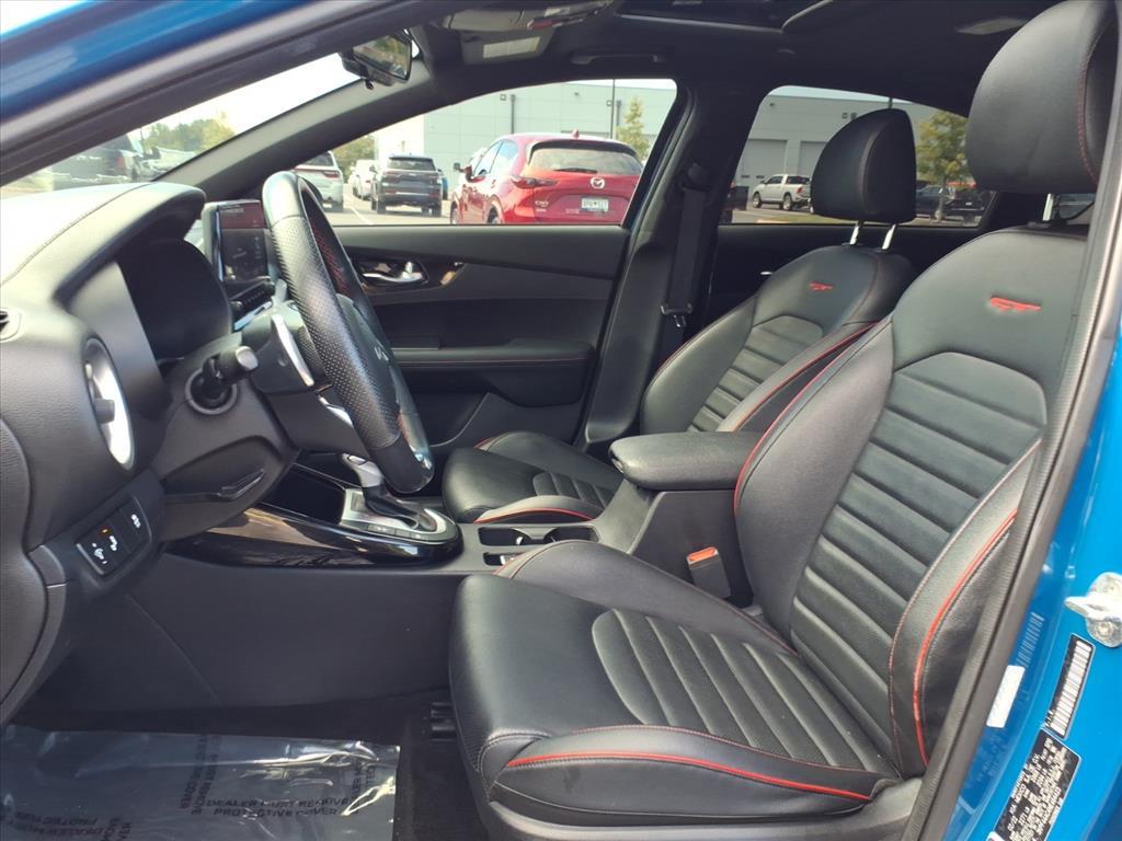 2022 Kia Forte GT photo 3