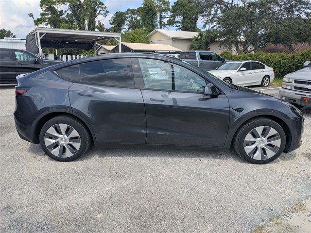 Used 2024 Tesla Model Y Long Range with VIN 7SAYGDEEXRA248913 for sale in Northfield, Minnesota