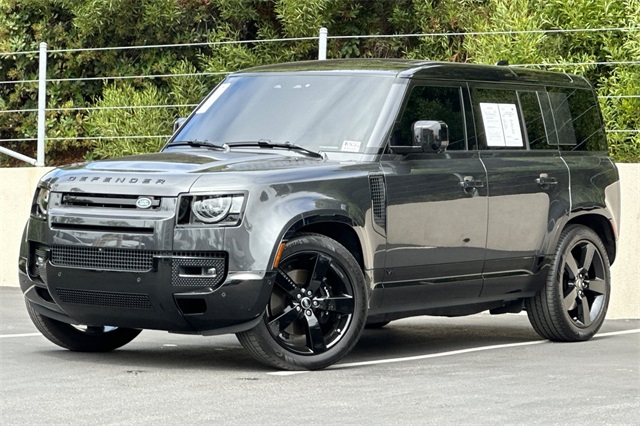 2025 Land Rover Defender