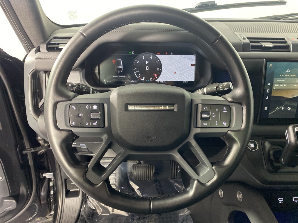 2024 Land Rover Defender 130 X-Dynamic SE photo 16
