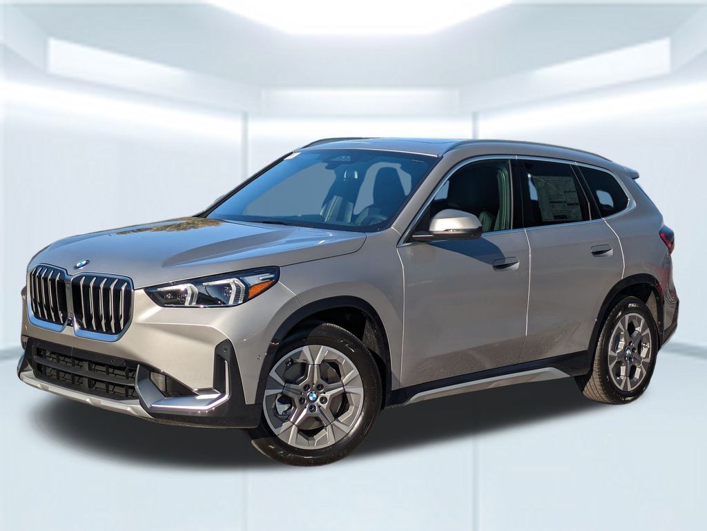 2026 BMW X1 28i's photo
