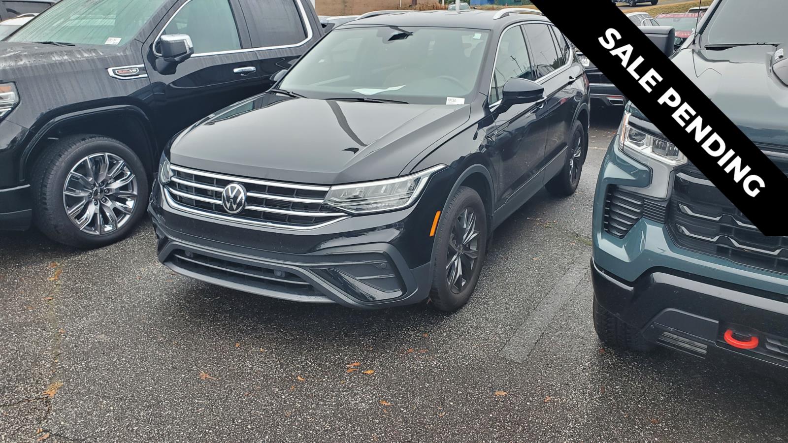 2024 Volkswagen Tiguan SE's photo