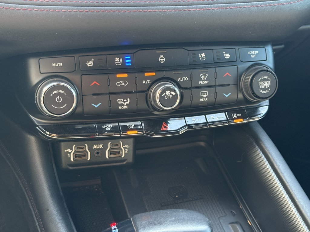 2022 Dodge Durango R/T photo 13