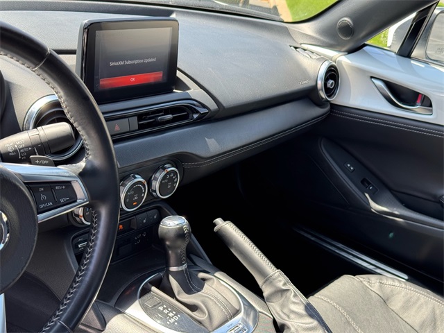 2023 Mazda MX-5 Miata Miata RF Grand Touring photo 11