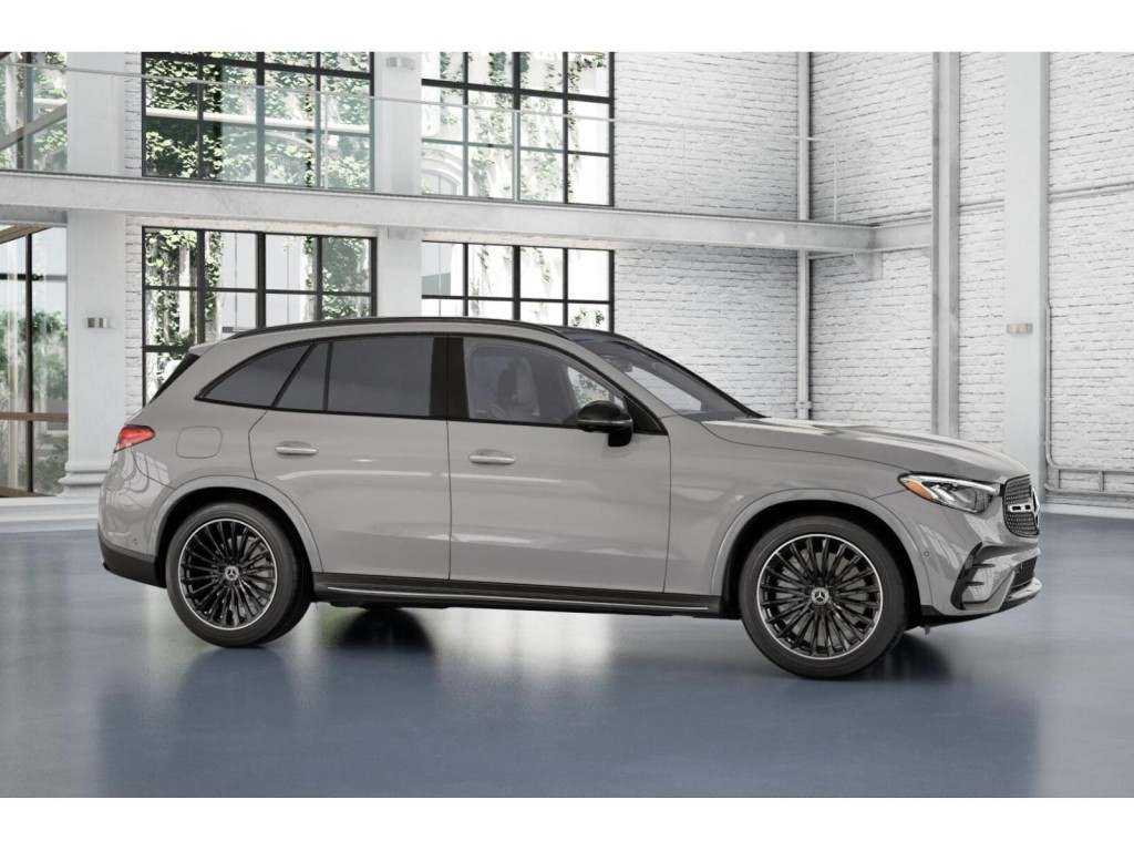 2026 Mercedes Benz GLC 300 photo 13