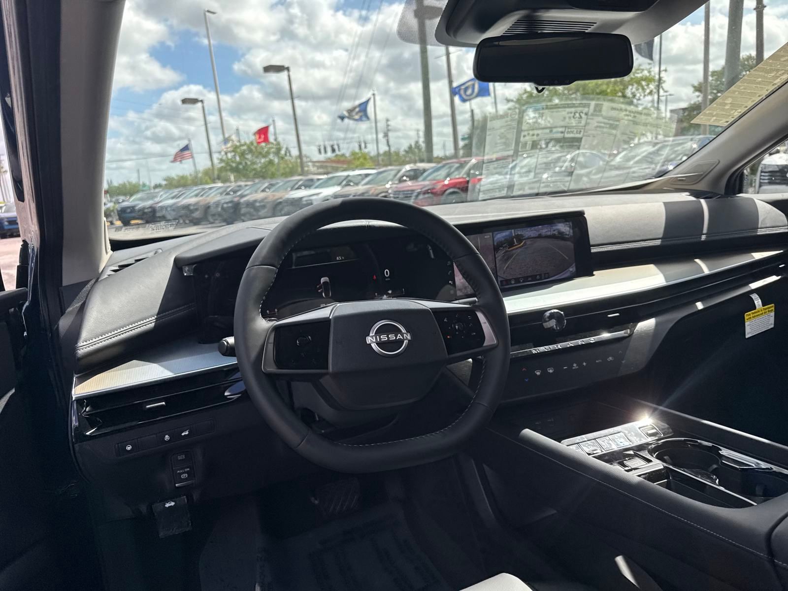 2025 Nissan Murano SL photo 12