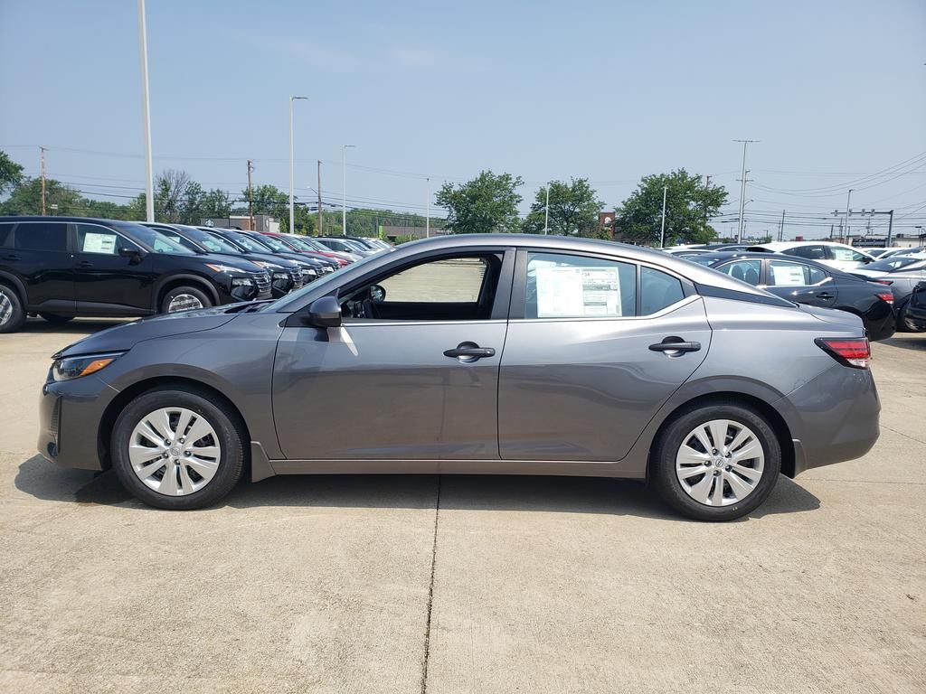 2025 Nissan Sentra S photo 3