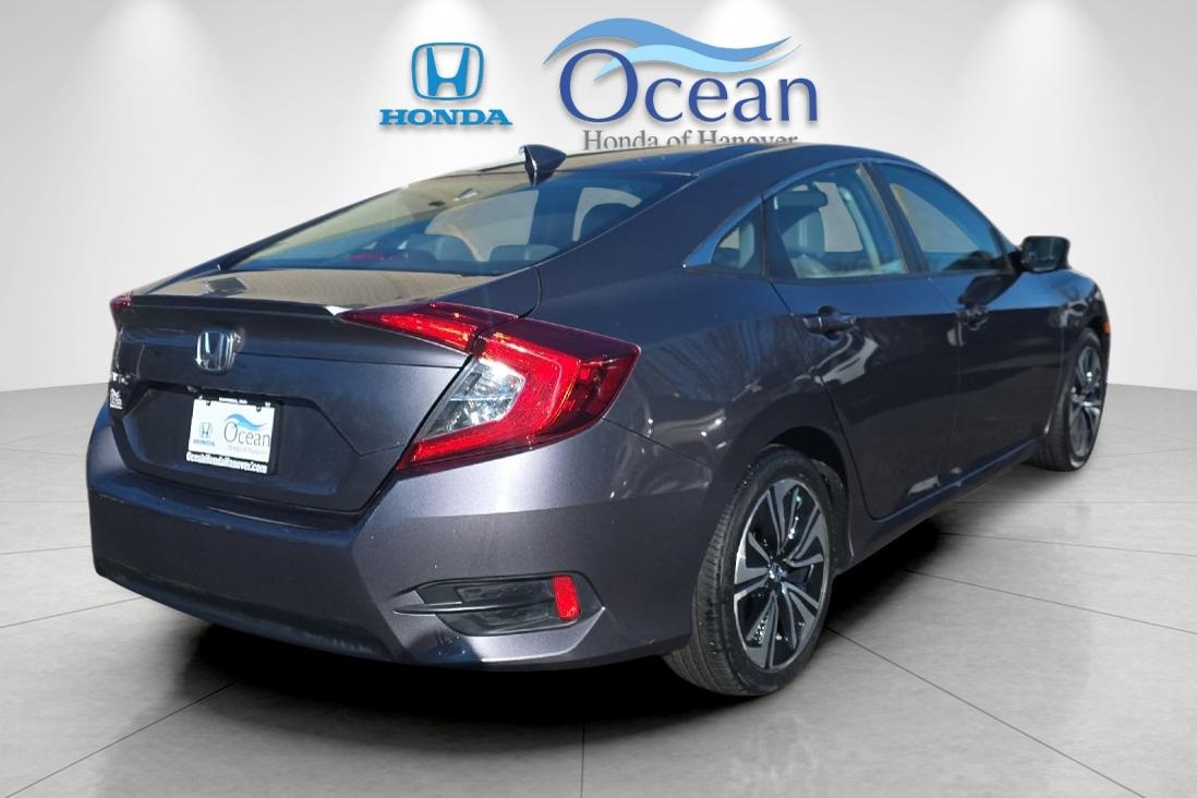 2017 Honda Civic EX-L photo 3