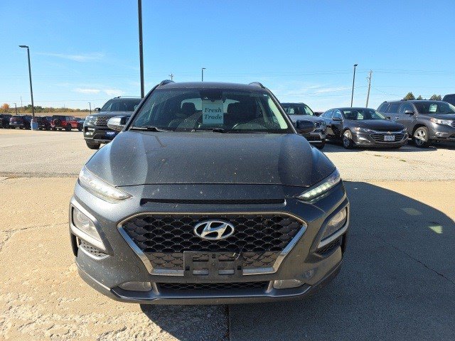 Used 2020 Hyundai Kona Limited with VIN KM8K3CA50LU402847 for sale in Indianola, IA