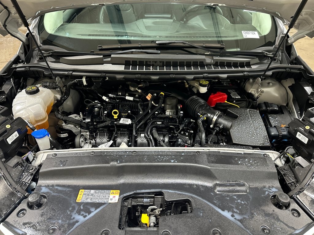 2023 Ford Edge Titanium photo 11