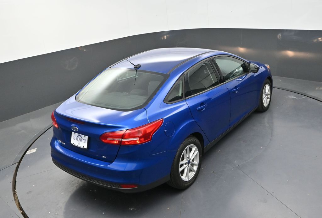 2018 Ford Focus SE photo 15