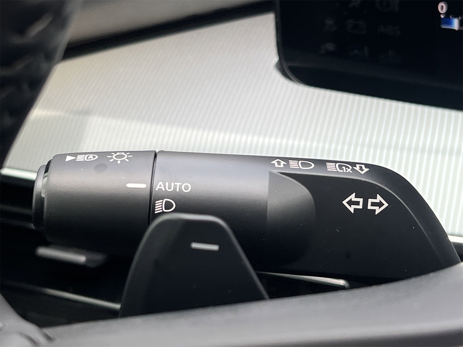 2025 Nissan Murano SL photo 10