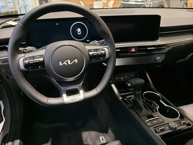 2026 Kia K5 GT photo 12