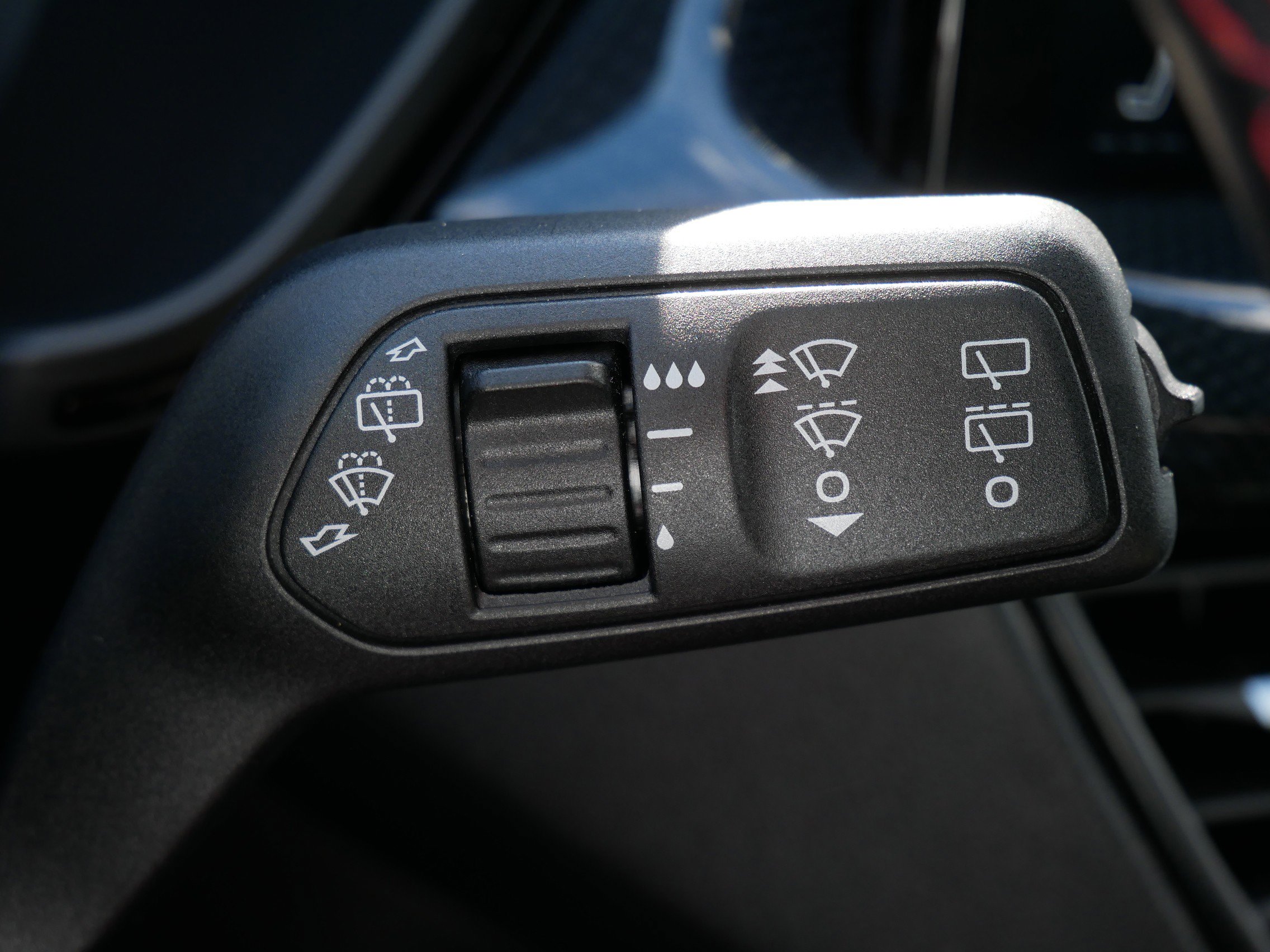 2023 Ford Escape ST-Line Hybrid photo 23