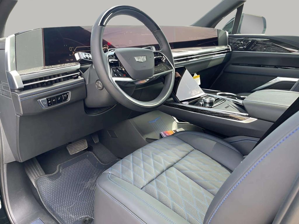 2025 Cadillac Escalade IQ Luxury photo 11