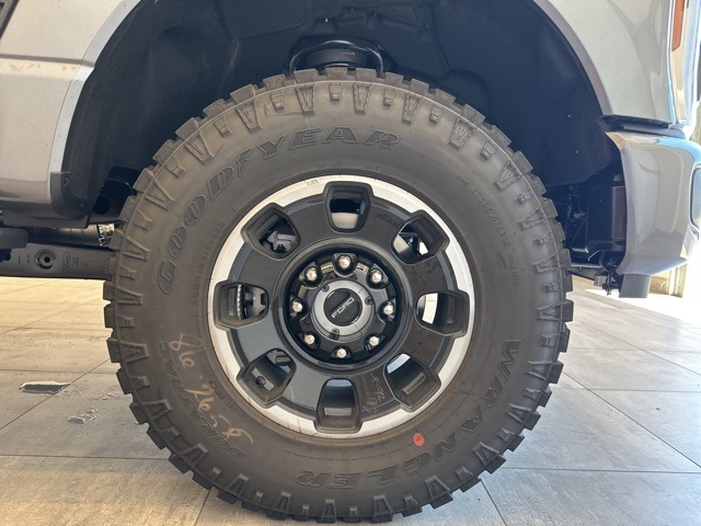 2025 Ford F-350 Lariat photo 37