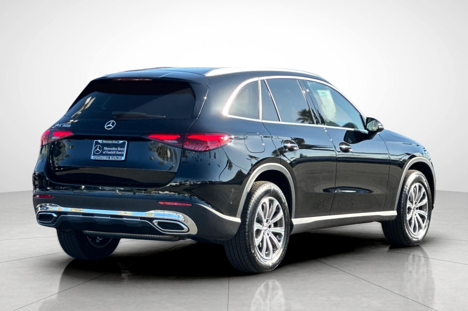 2025 Mercedes Benz GLC 300 photo 10