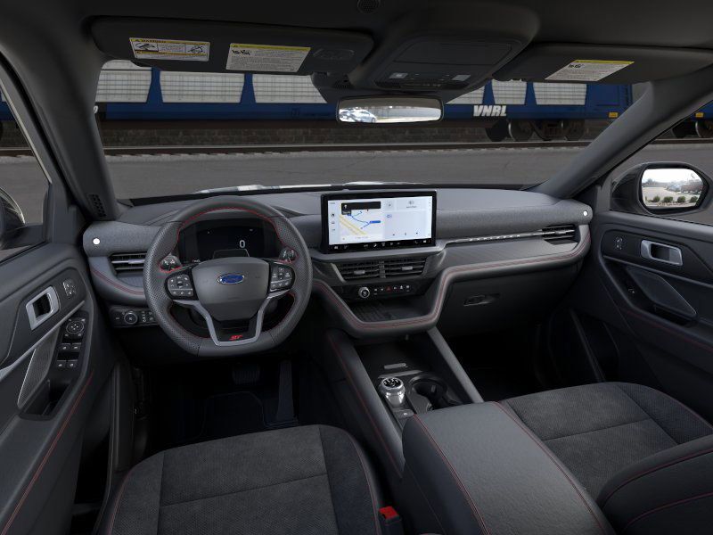 2025 Ford Explorer ST photo 10