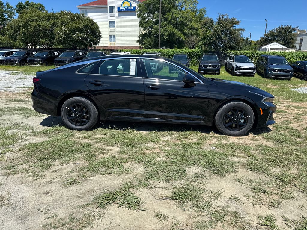 2026 Kia K5 LXS photo 2