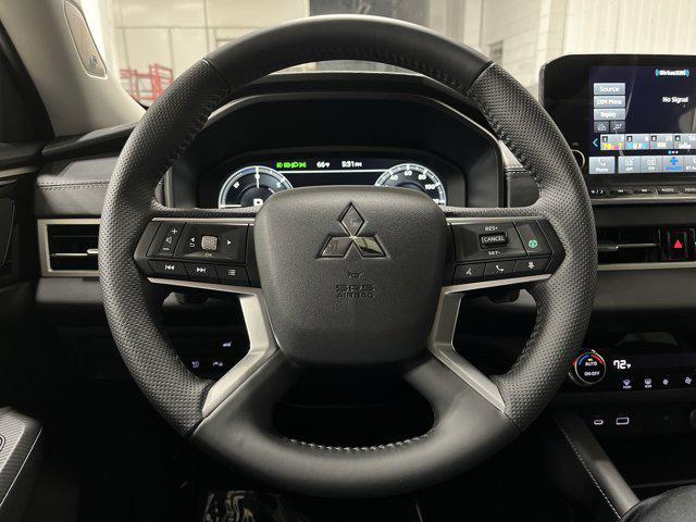 2025 Mitsubishi Outlander PHEV SE S-AWC photo 10