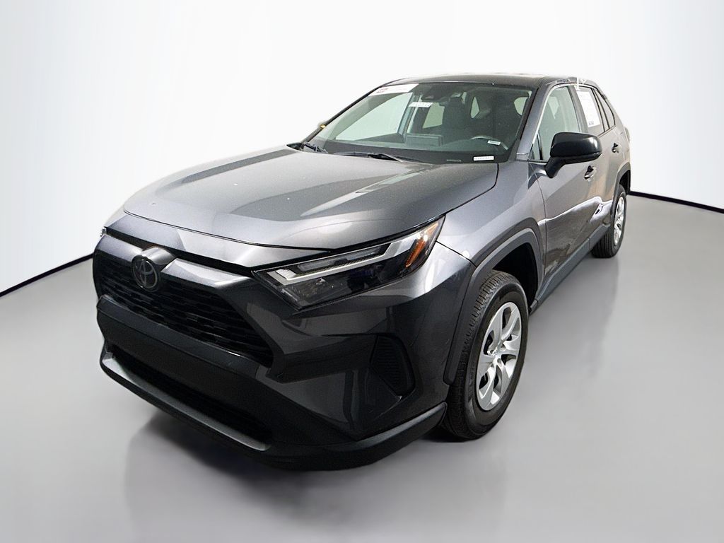 2024 Toyota RAV4 LE photo 3