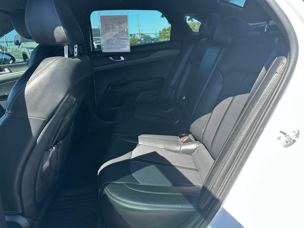 2021 Kia K5 GT-Line photo 12