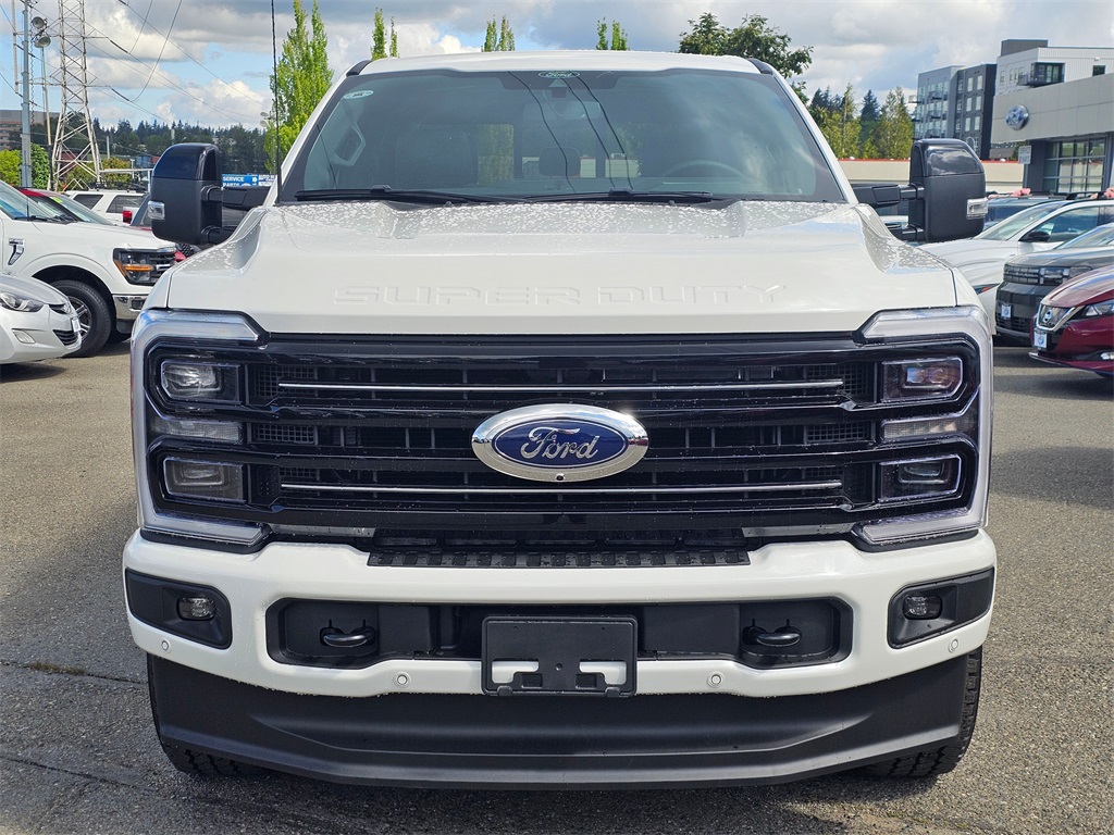 2025 Ford F-350 Platinum photo 2