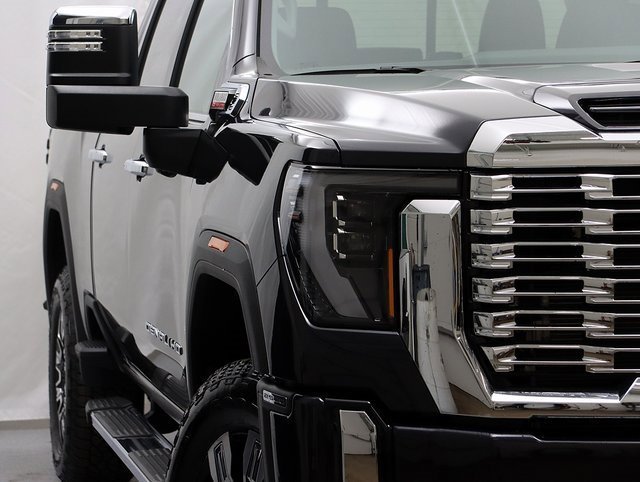 2025 Gmc Sierra 2500 HD Denali photo 4