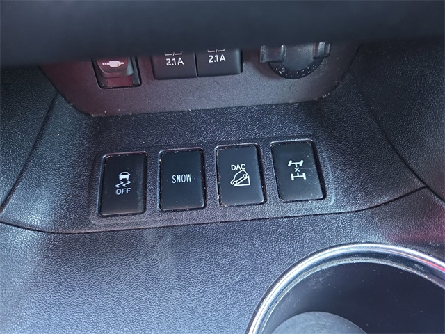 2018 Toyota Highlander LE Plus photo 6