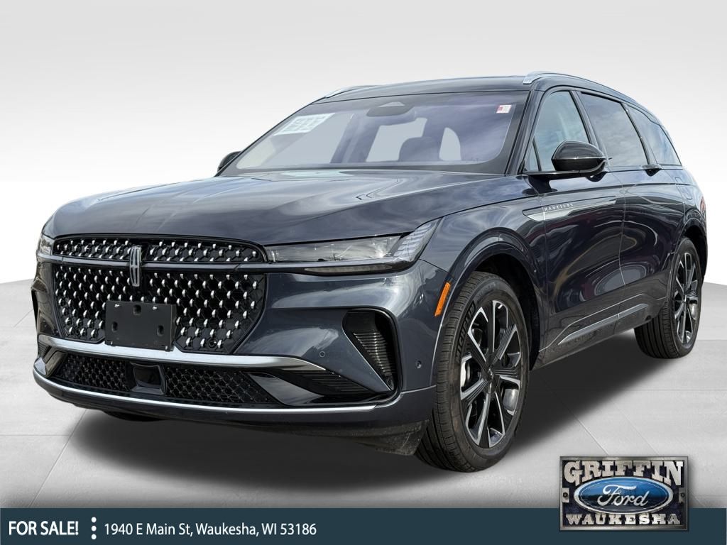 2024 Lincoln Nautilus Reserve's photo