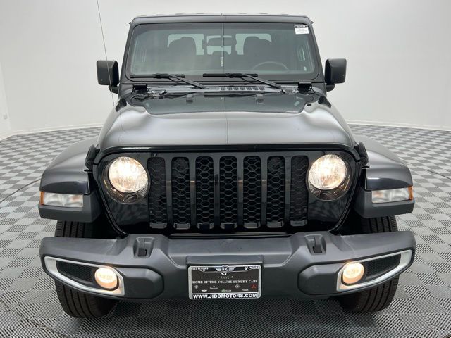 2023 Jeep Gladiator Sport photo 2