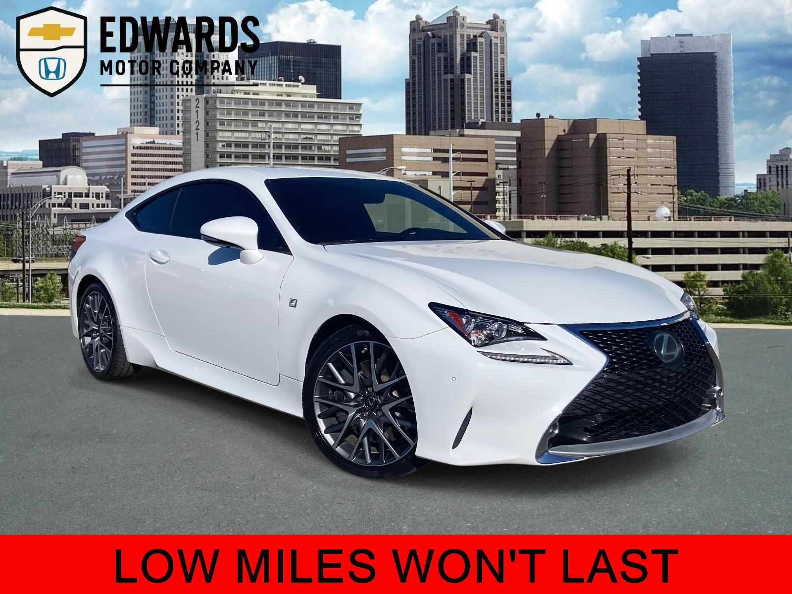2017 Lexus RC 350's photo