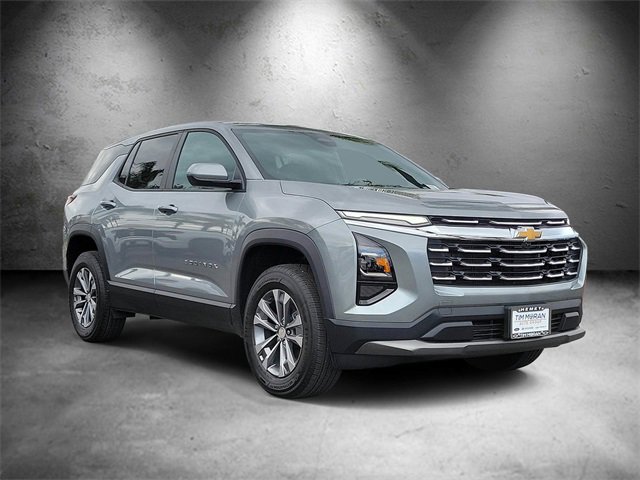 2026 Chevrolet Equinox LT photo 2