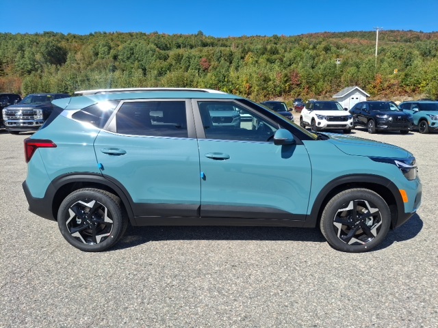 2026 Kia Seltos EX photo 2