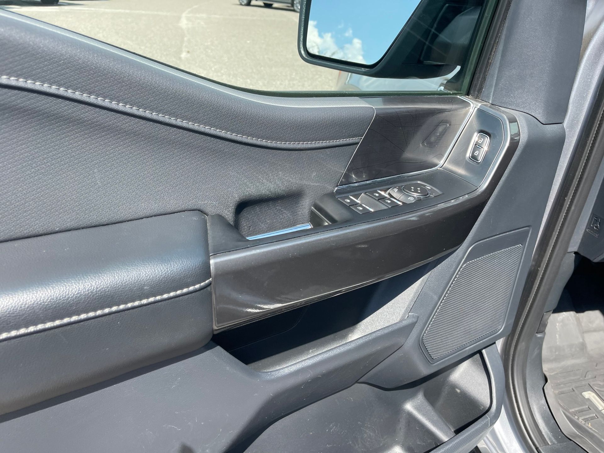 2022 Ford F-150 XLT photo 12