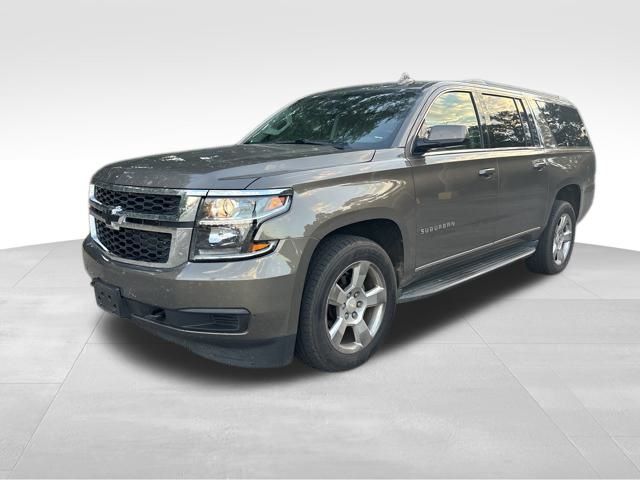 2016 Chevrolet Suburban LT photo 3