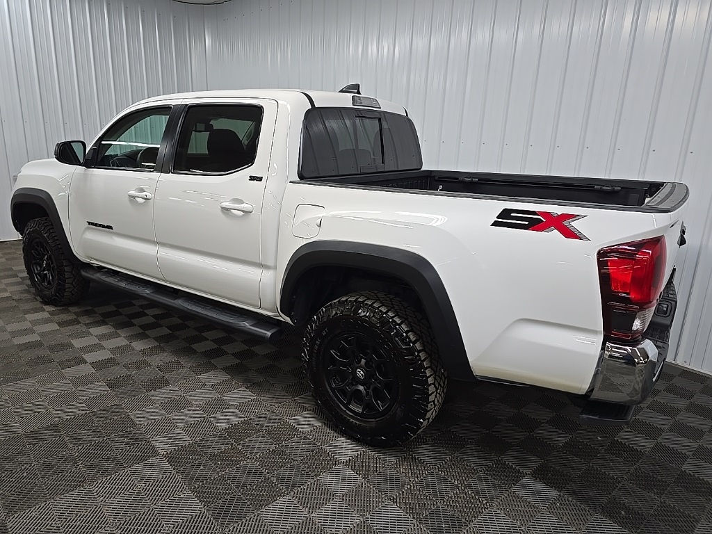 2023 Toyota Tacoma SR5 V6 photo 4