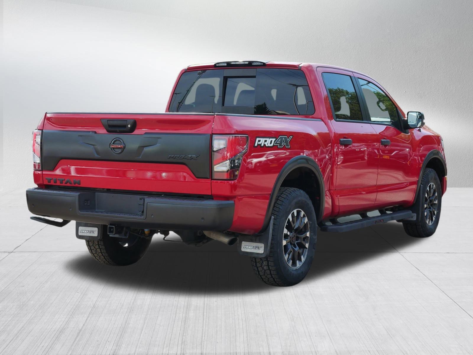 2021 Nissan Titan PRO-4X photo 6