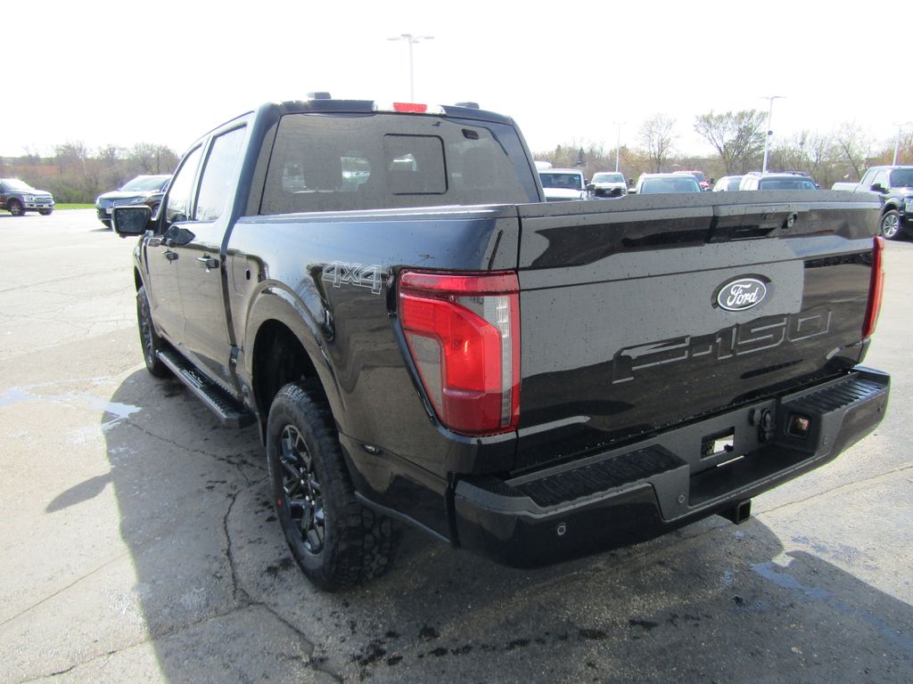2025 Ford F-150 XLT photo 4
