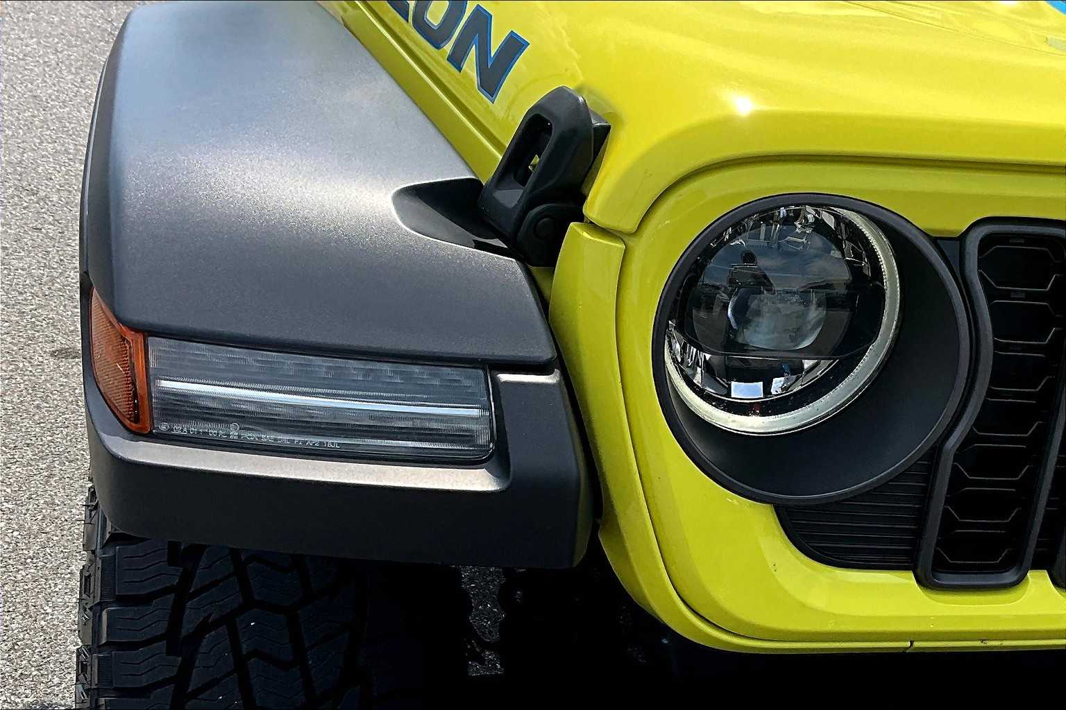 2024 Jeep Wrangler 4xe Rubicon photo 25