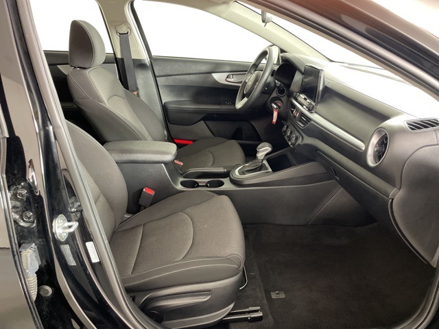 2024 Kia Forte LXS photo 35