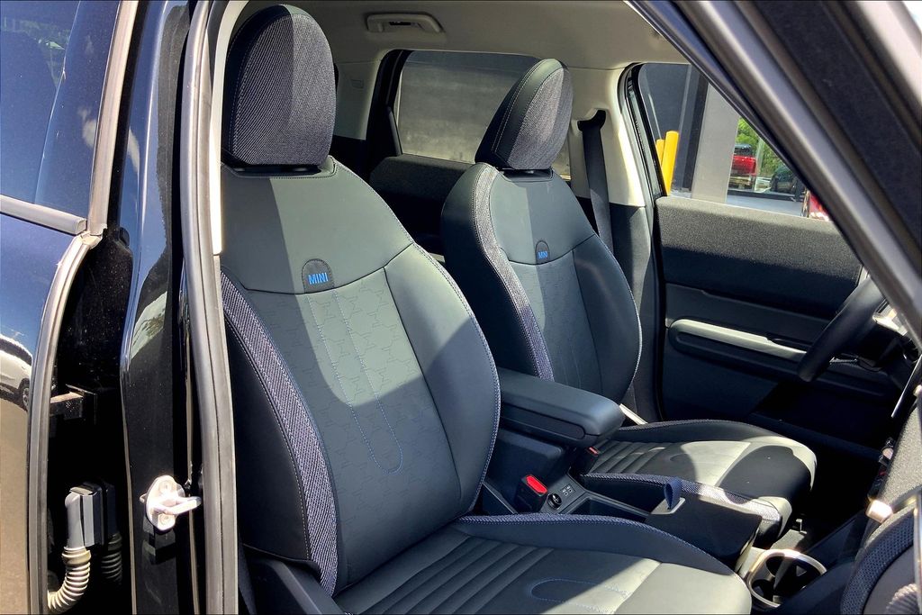 2025 Mini Countryman S ALL4 photo 6