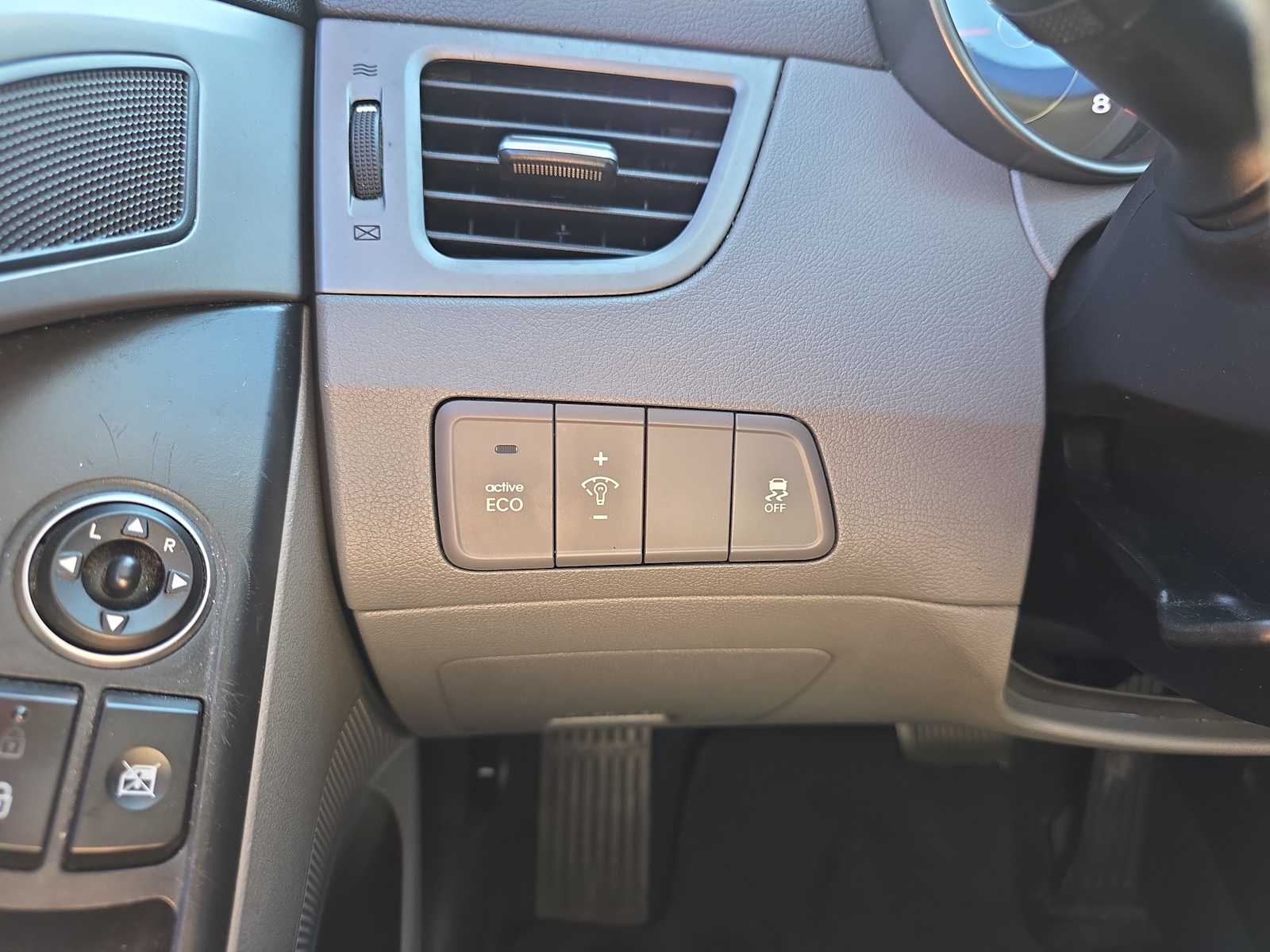 2015 Hyundai Elantra SE photo 14